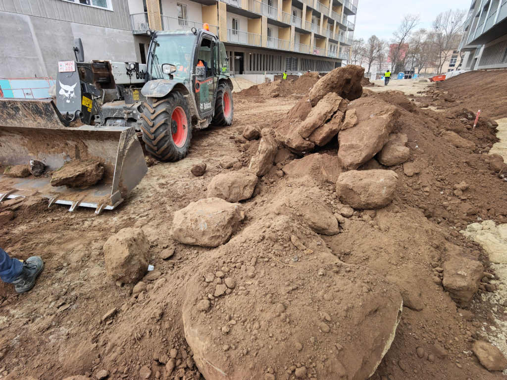 Hogyan dolgozunk extrém körülmények között? Kertépítés télen is.